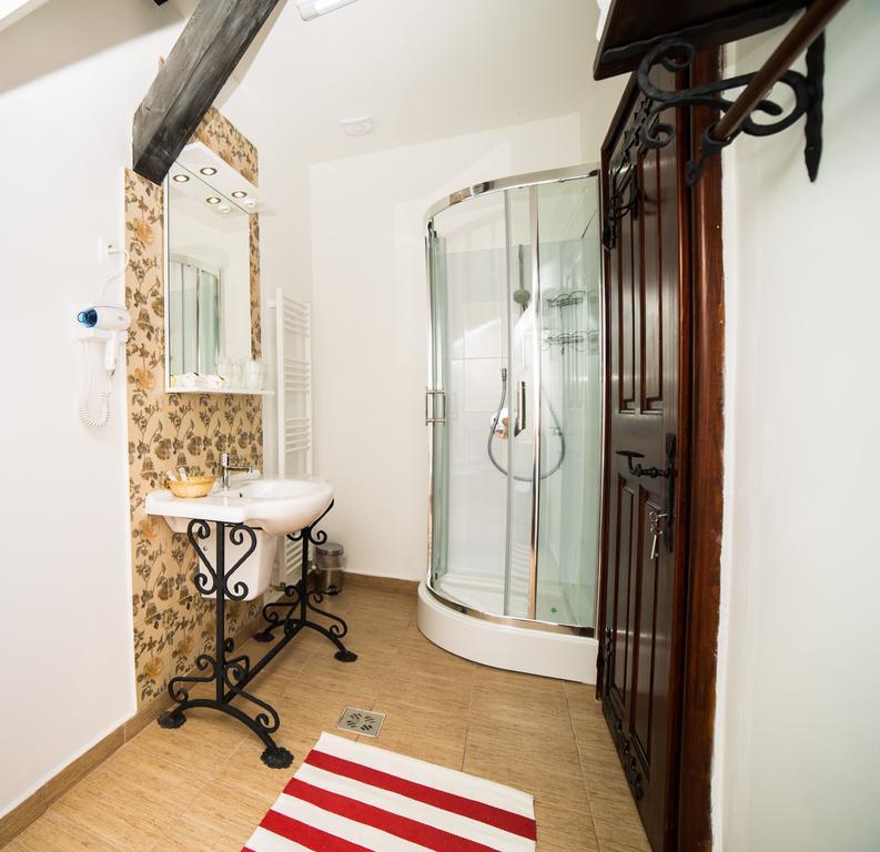Taschler Haus Ξενοδοχείο Σιγκισοάρα Εξωτερικό φωτογραφία