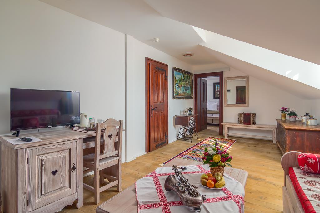 Taschler Haus Ξενοδοχείο Σιγκισοάρα Εξωτερικό φωτογραφία